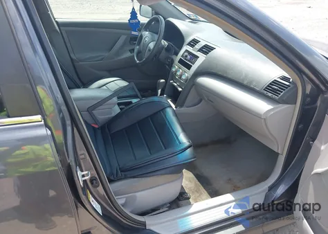 2008 Toyota Camry Le z USA, uszkodzony, nr VIN 4T1BE46K98U766335